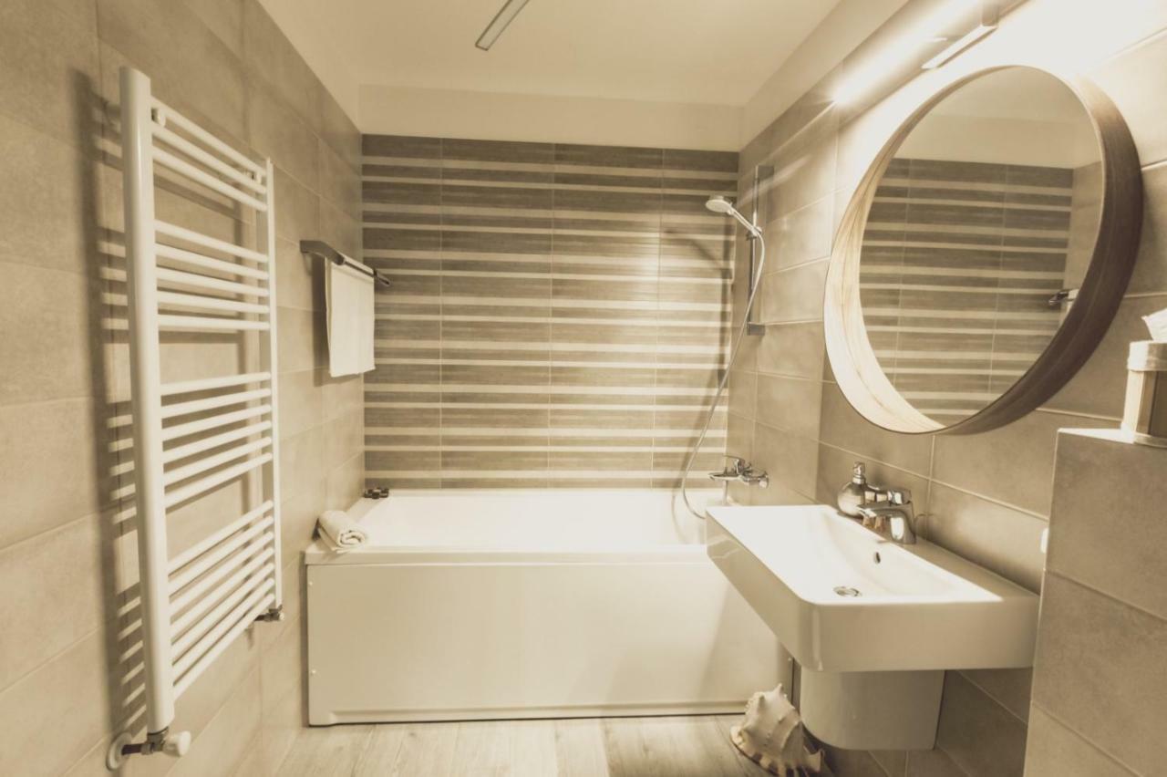 Apartment Alonisos Lux Braşov Dış mekan fotoğraf